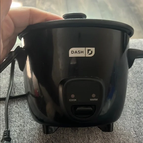 Dash Black Mini Rice Cooker - Picture 6 of 9